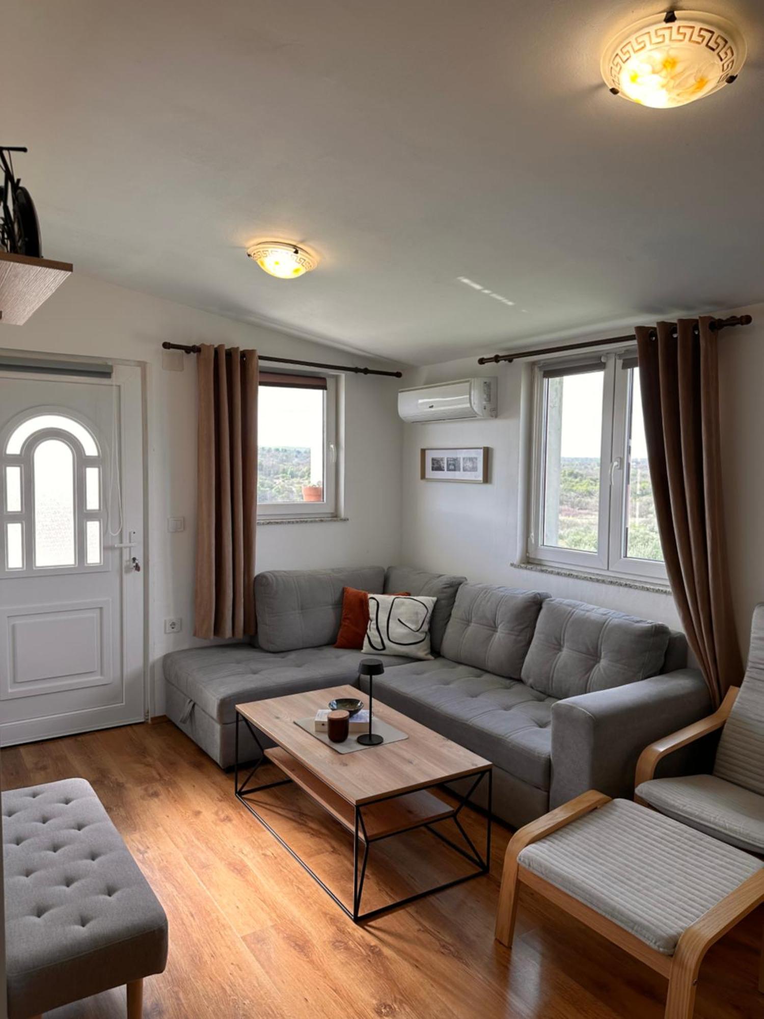 Apartments Roko Pridraga Екстериор снимка