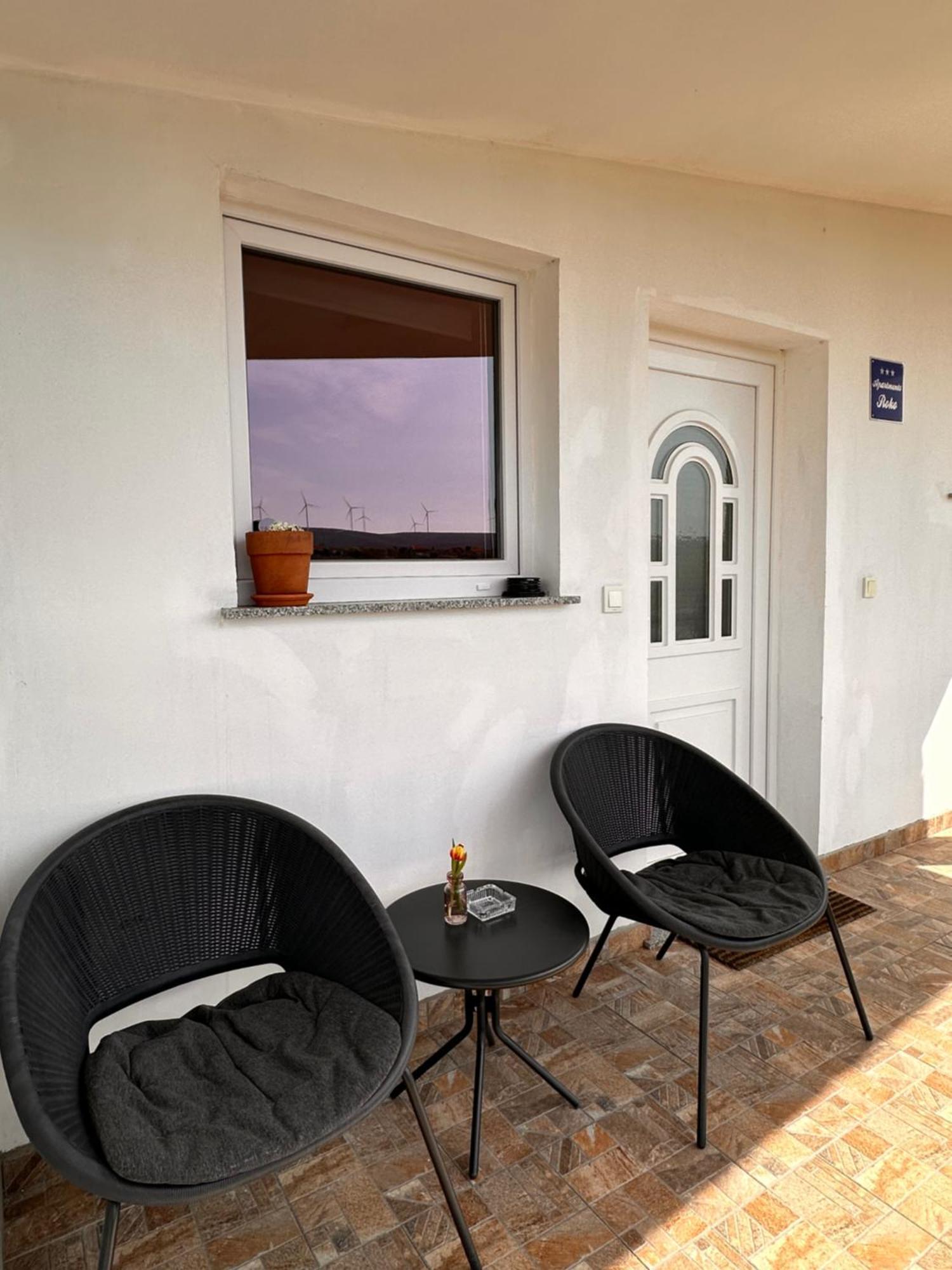 Apartments Roko Pridraga Екстериор снимка
