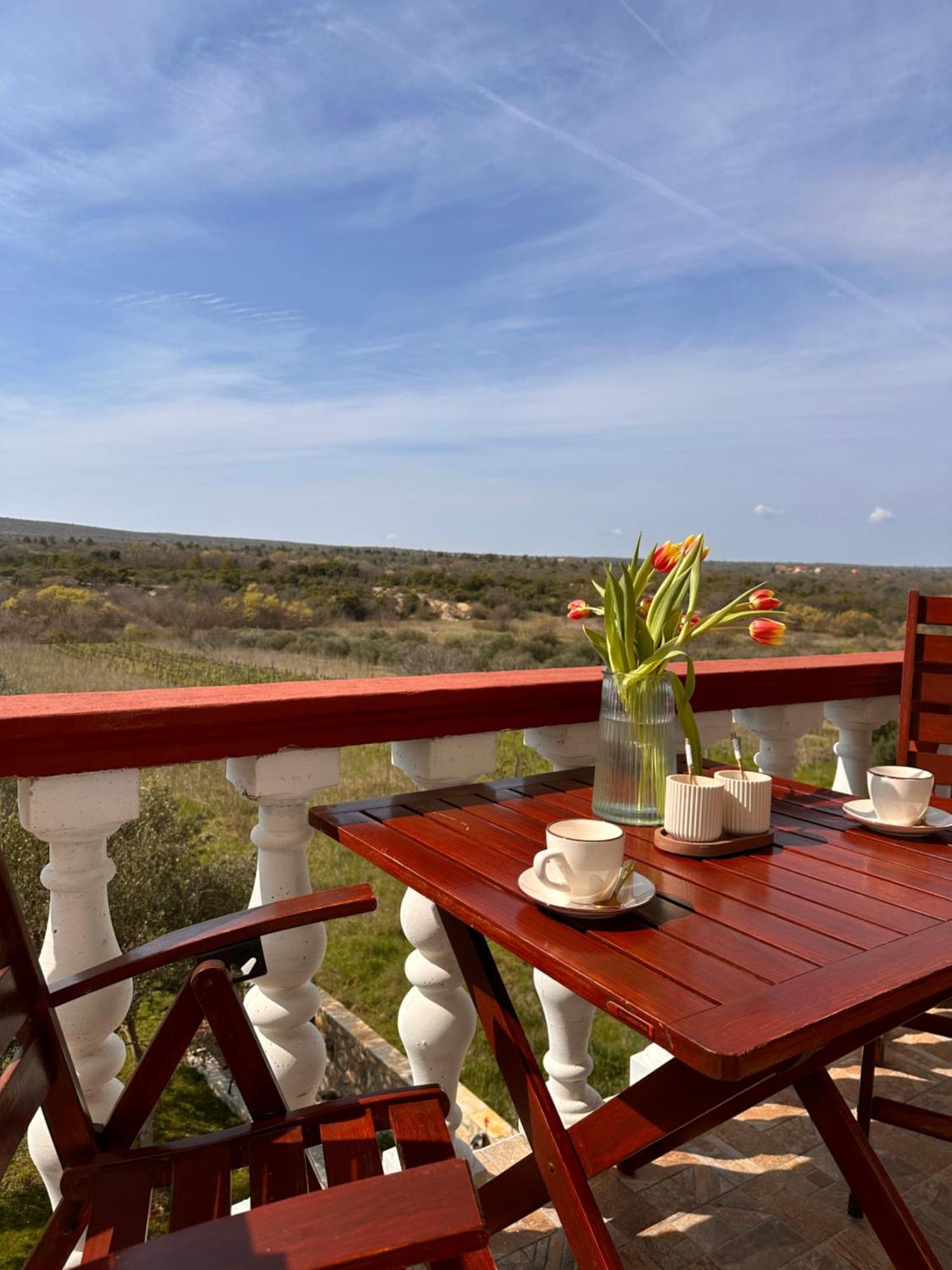 Apartments Roko Pridraga Екстериор снимка