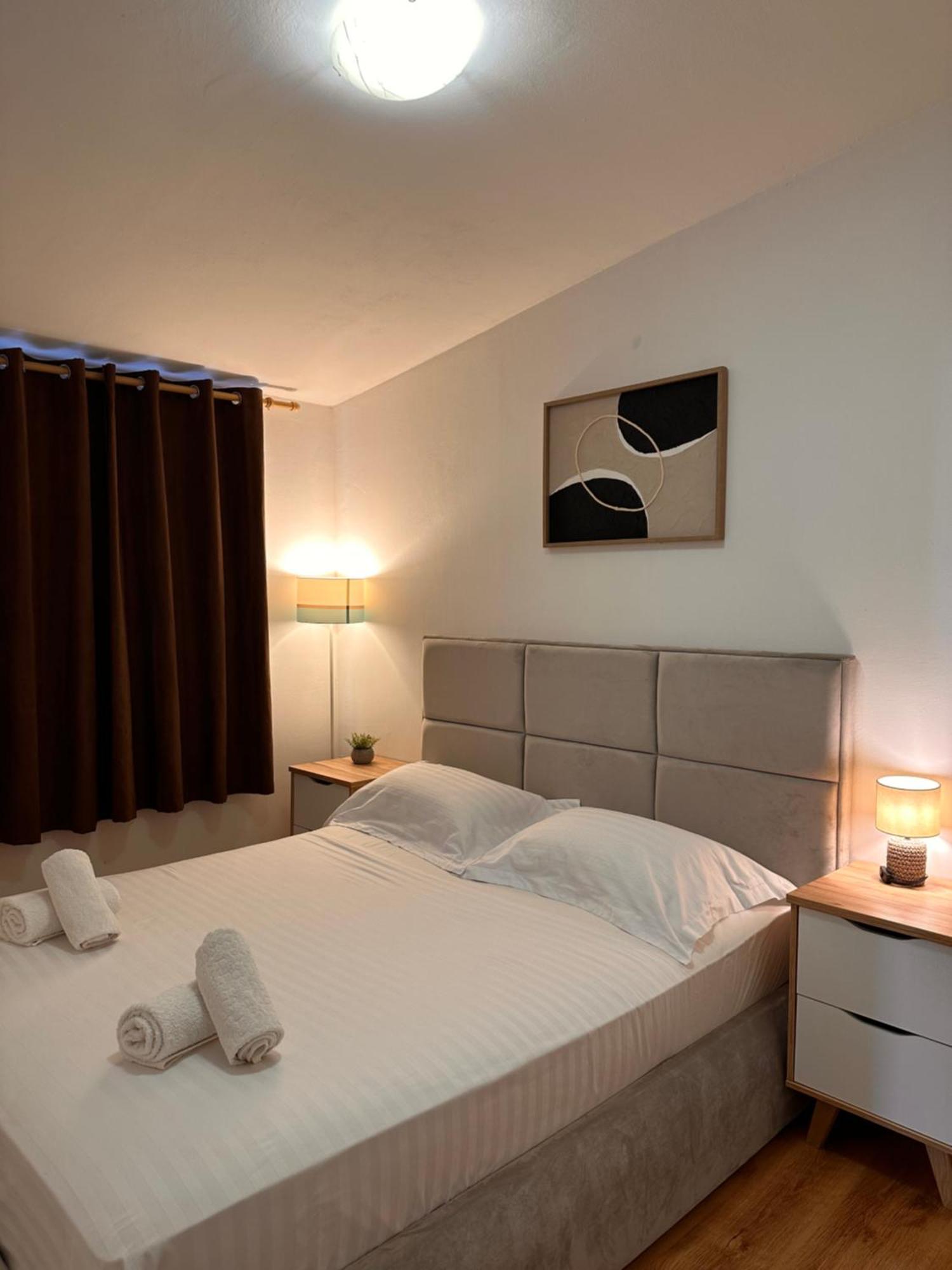 Apartments Roko Pridraga Екстериор снимка