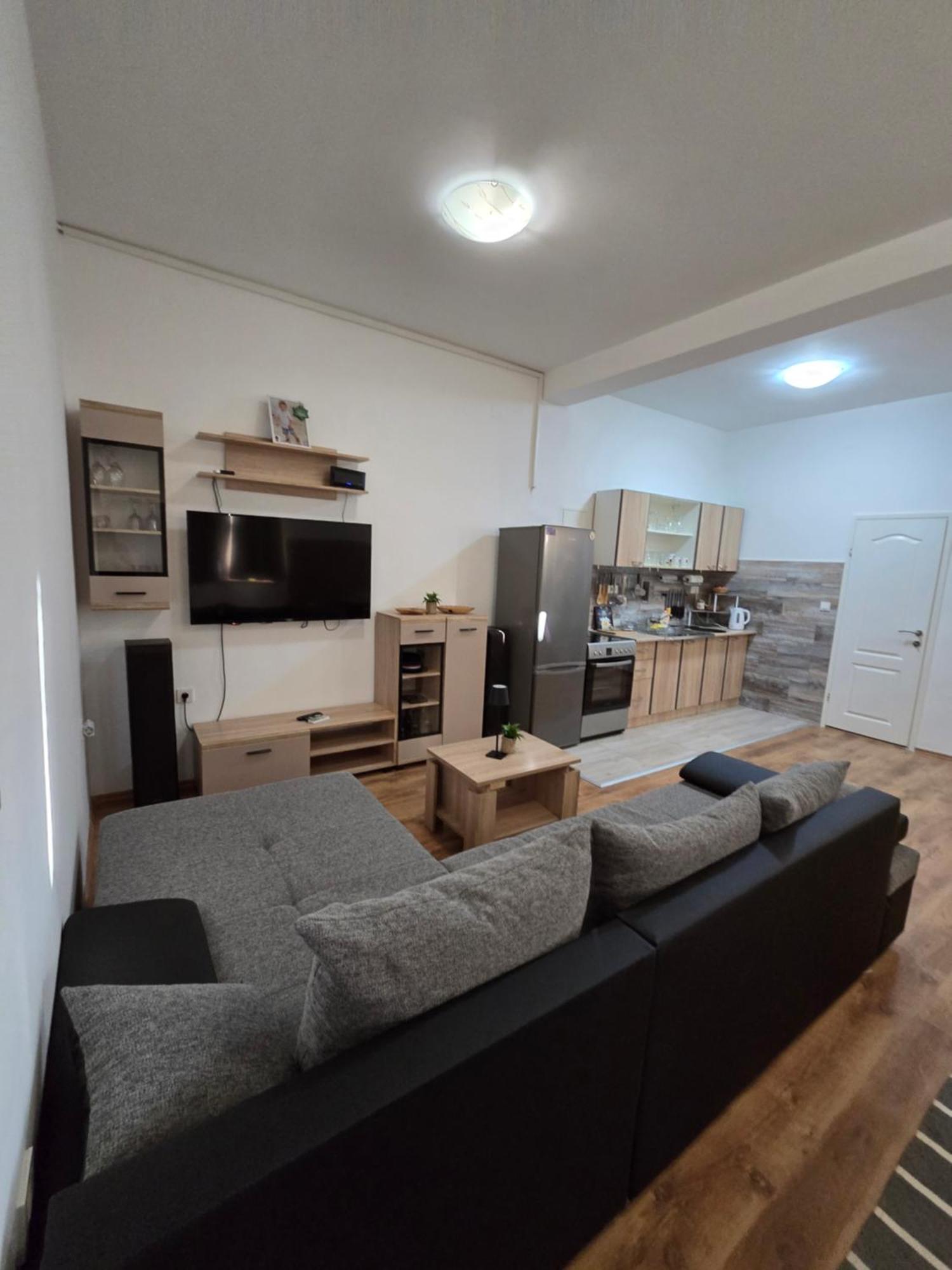 Apartments Roko Pridraga Екстериор снимка
